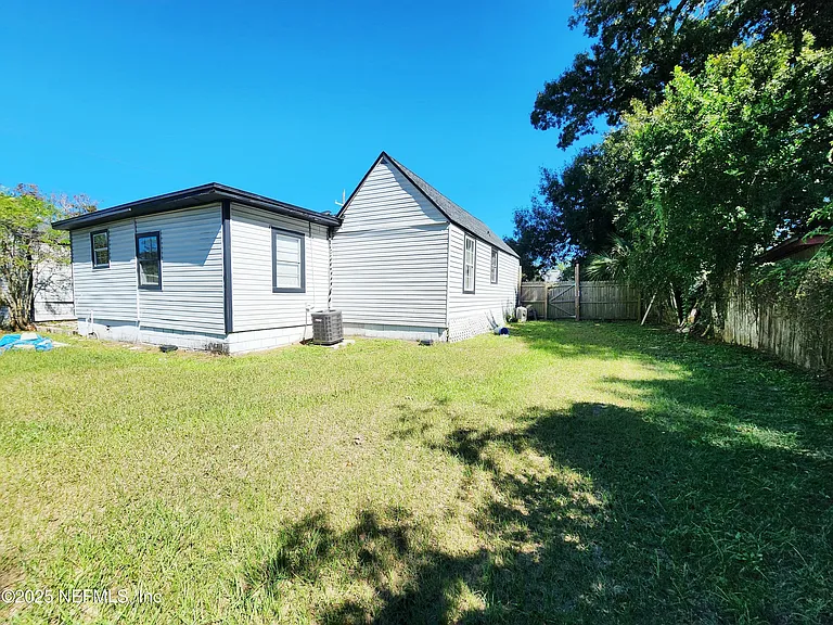 3238 Townsend Blvd — Photo 15