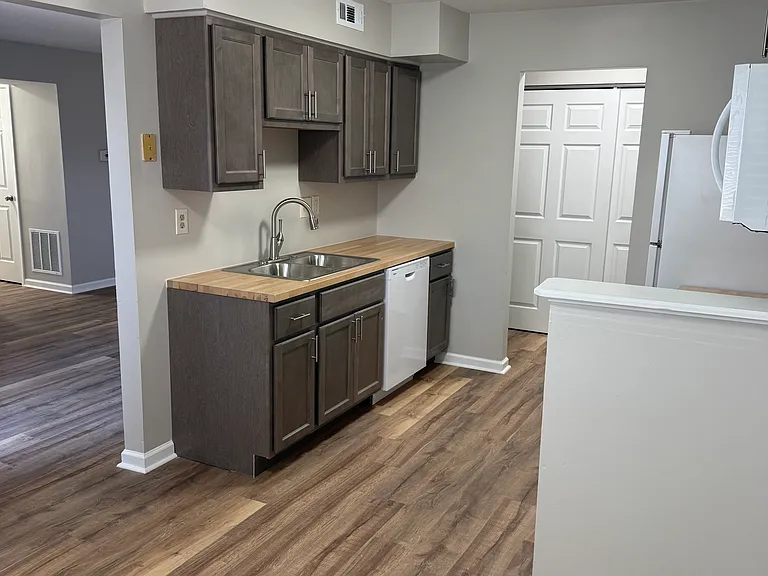 38 Providence Dr #39 — Photo 8
