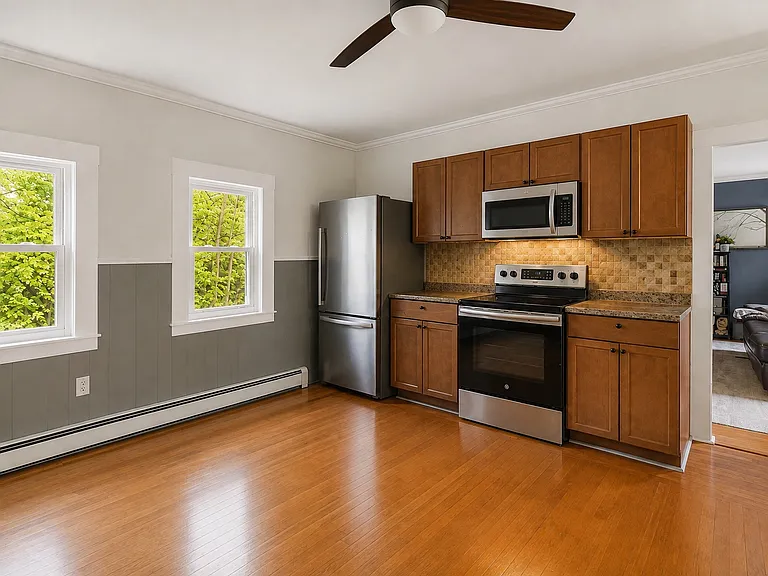 118 Court St #1 — Photo 6