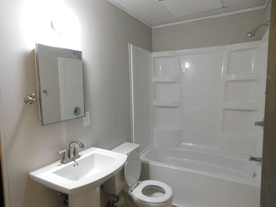 Skelly Building Apartments 300 S Main St El Dorado, KS Zillow