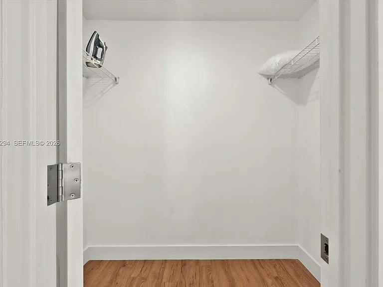 808 SW 29th St — Photo 17