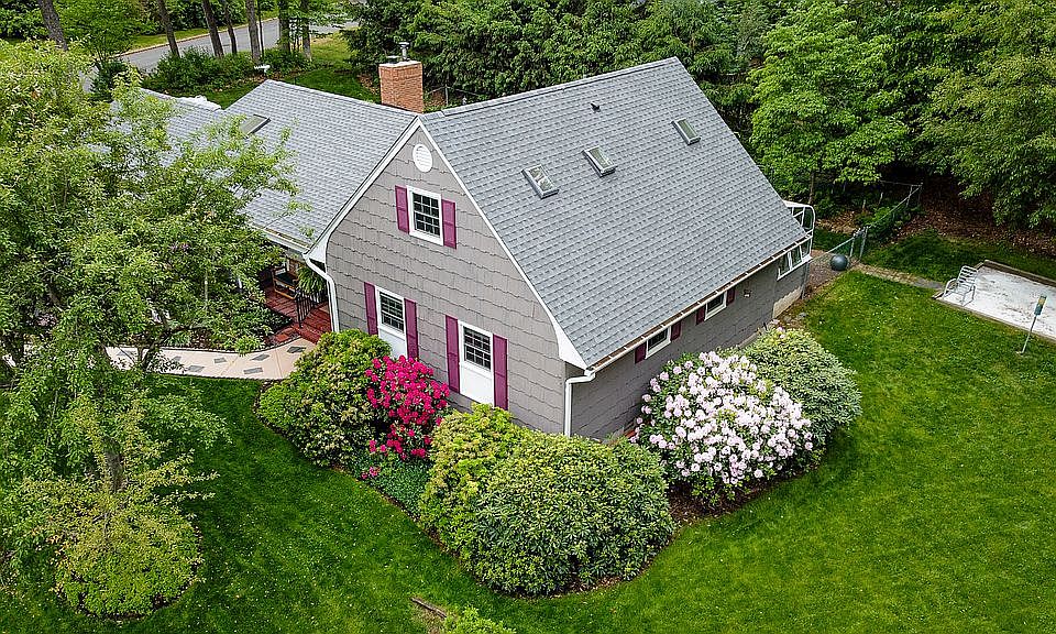 North side in spring blooms