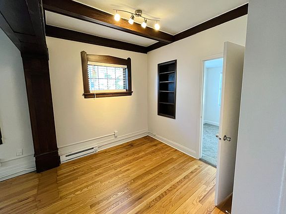 5th image of 604 Holly Ave APT 102