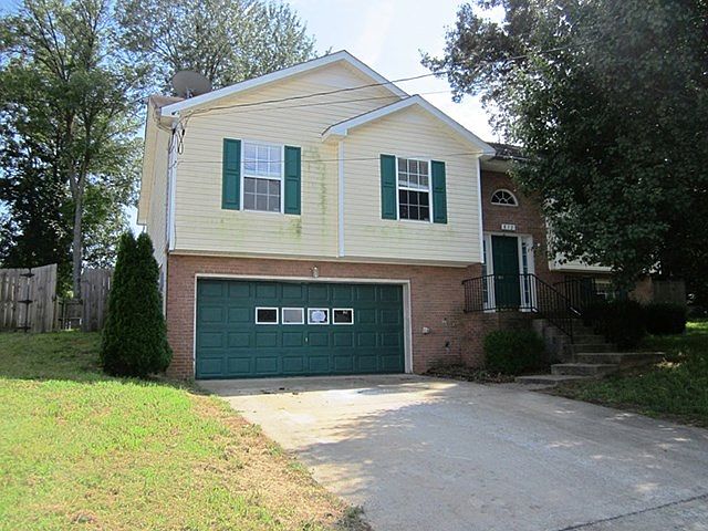 1st image of 872 Gordon Pl