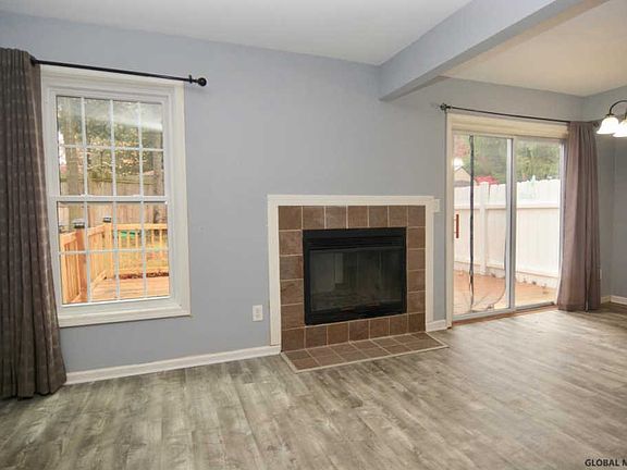 5th image of 303 Caribou Ct