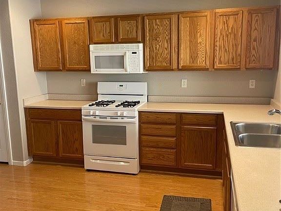 2nd image of 10948 Harvest Hill Ln
