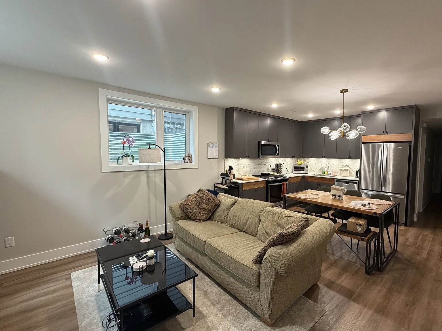 2 bed, $2,550 — Photo 3
