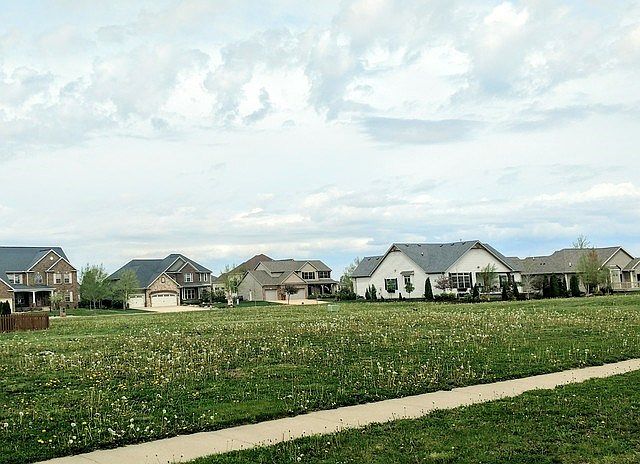 1st image of 1617 English Oak Dr