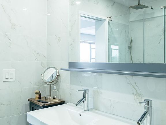 3rd image of 10740 Queens Blvd APT 9L