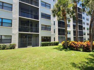 1320 Pasadena Ave S APT 105, South Pasadena, FL 33707