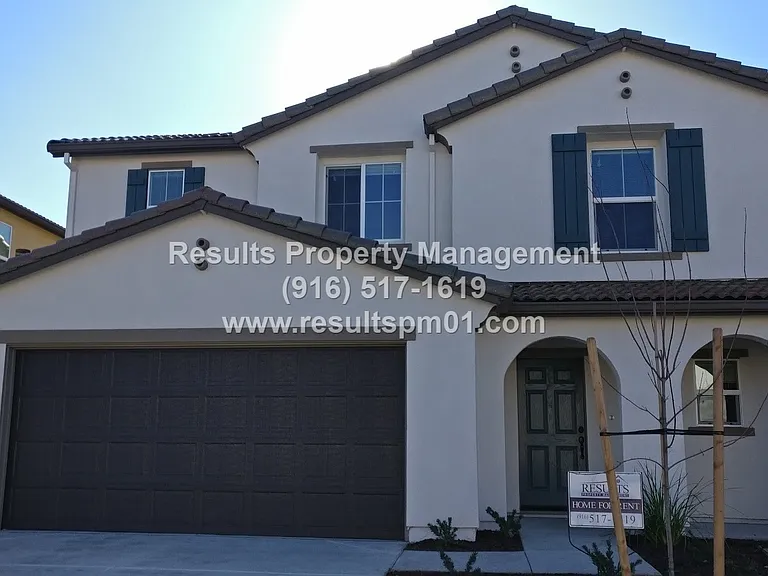 4329 Gentry Way — Photo 4