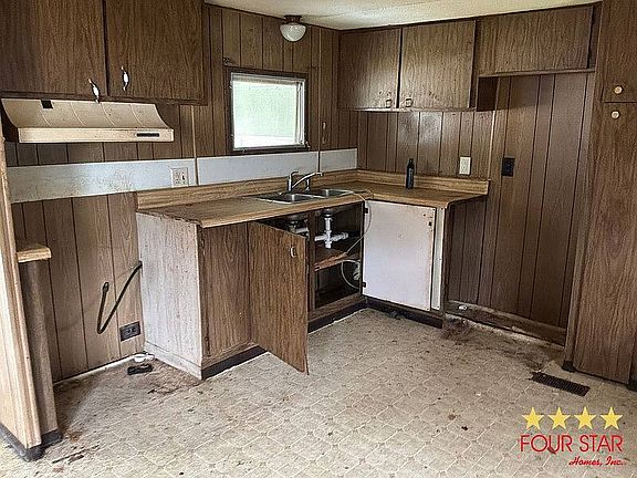 2nd image of 4414 Indian River Dr W