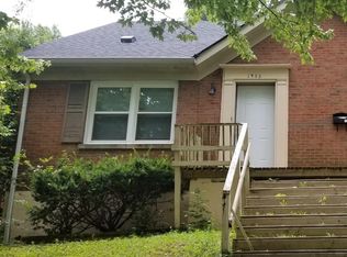 1952 Cambridge Dr, Lexington, KY 40504