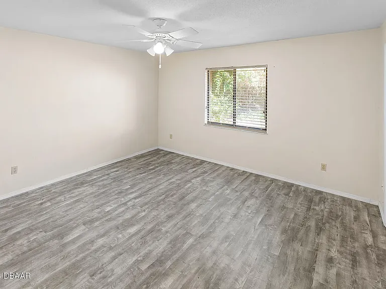 3855 Cardinal Blvd — Photo 17