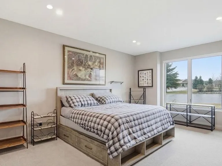 75 Highnoon Way #B — Photo 8