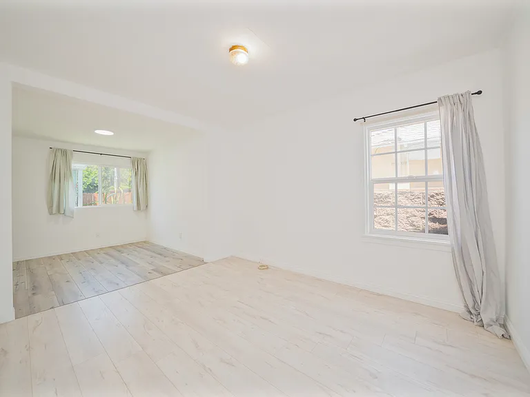 349 E Newman Ave #A — Photo 6