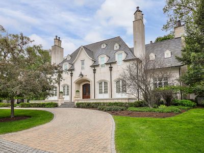 210 E Prairie Ave, Wheaton, IL, 60187