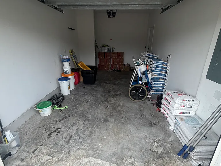 446 Glen Xing — Photo 2