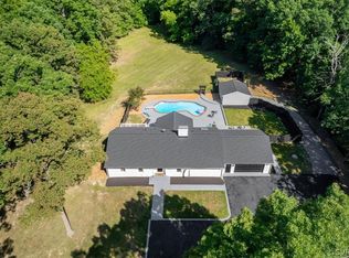 13 Twin Springs Dr, Fredericksburg, VA 22407