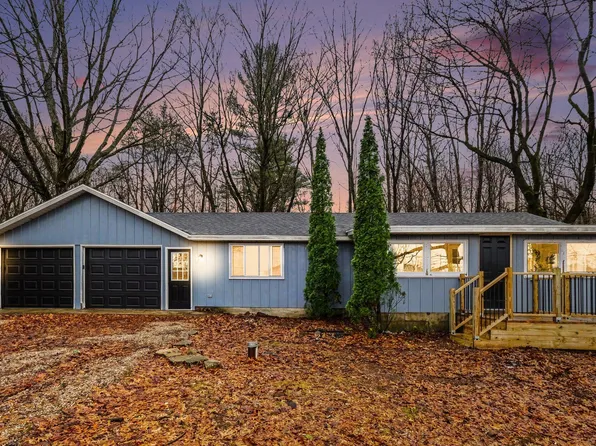 8324 Je Ne Be Dr NE, Rockford, MI 49341