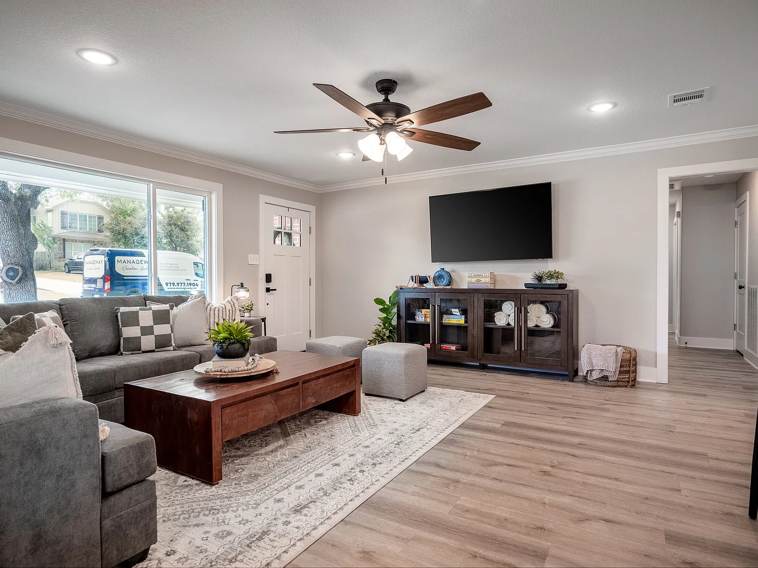 4 bed, 2024 sqft, $5,000 — Photo 4