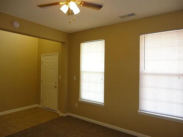 1120 Sassafras Trl — Photo 5