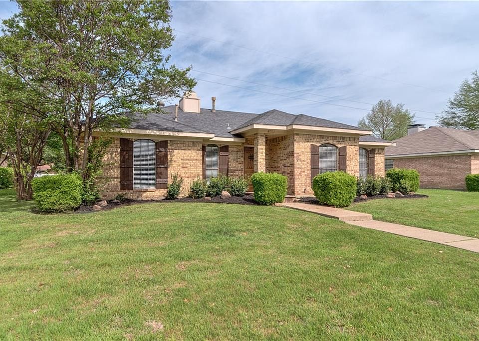 1st image of 4009 Simmons Dr
