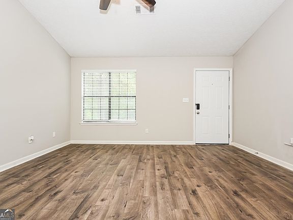 4th image of 11103 Shannon Cir