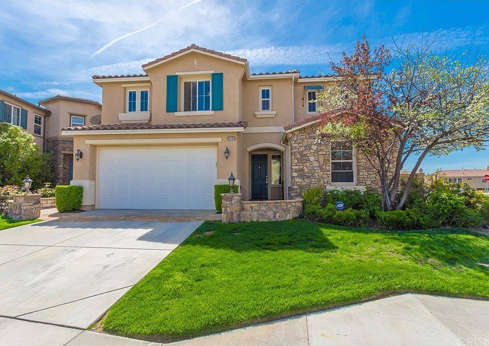 1st image of 27131 Cherry Laurel Pl