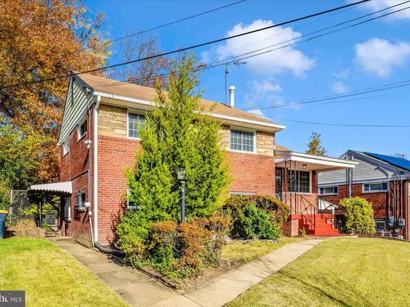 418 Saint Margarets Dr, Capitol Heights, MD 20743