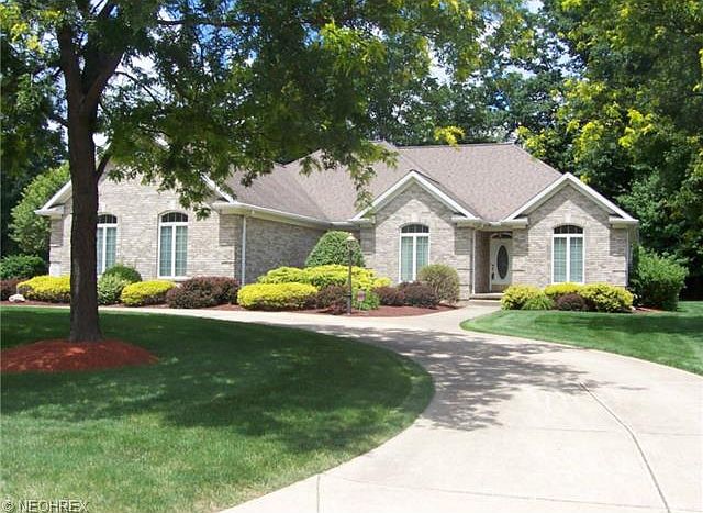 1st image of 1353 Meadowood Cir