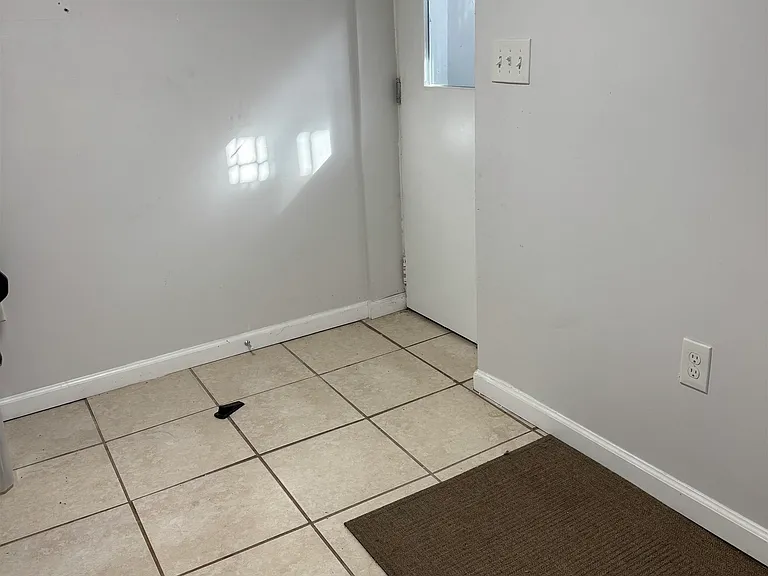 395 Cator Ave #1 — Photo 8