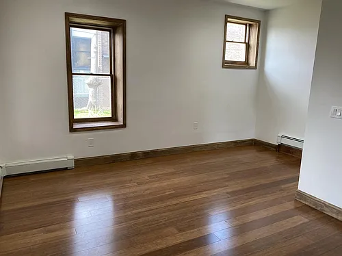 72 N Pearl St #1B Photo 1