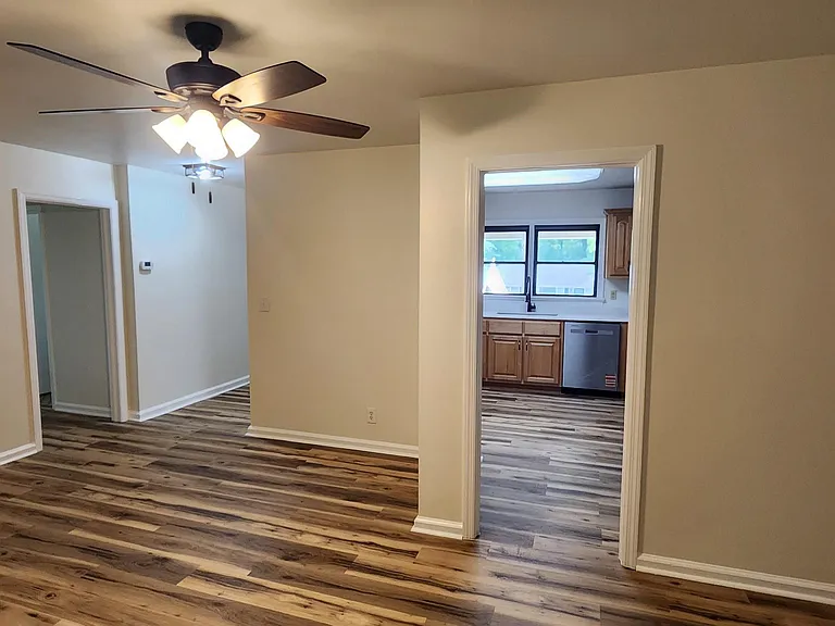 203 Springdale Dr #1 — Photo 15