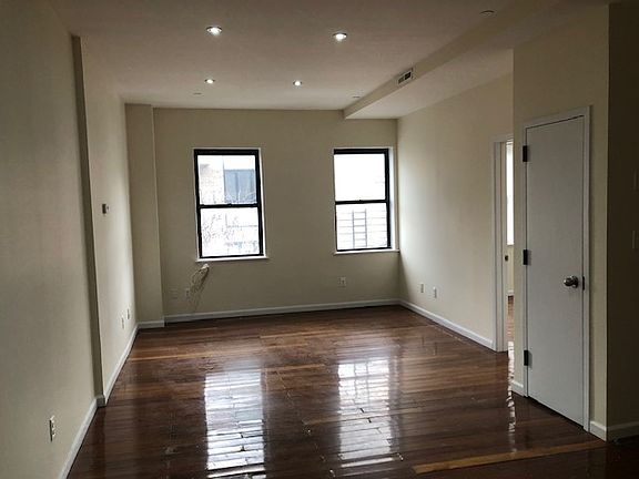 3rd image of 23 Jefferson St #3F