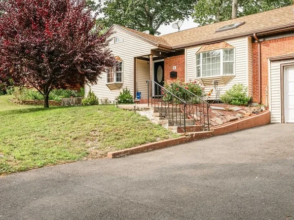 75 Copeland St, Springfield, MA 01108