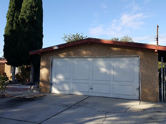 2nd image of 713 E Pomona St