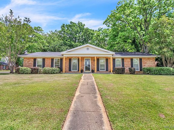 2nd image of 5801 Bridle Path Ln