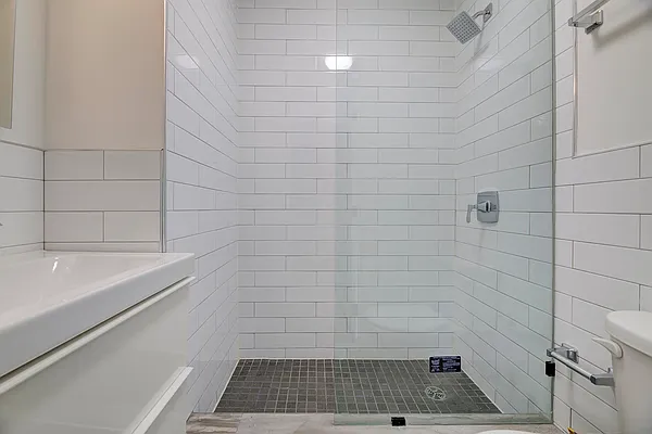 Rented by REAL New York | media 44