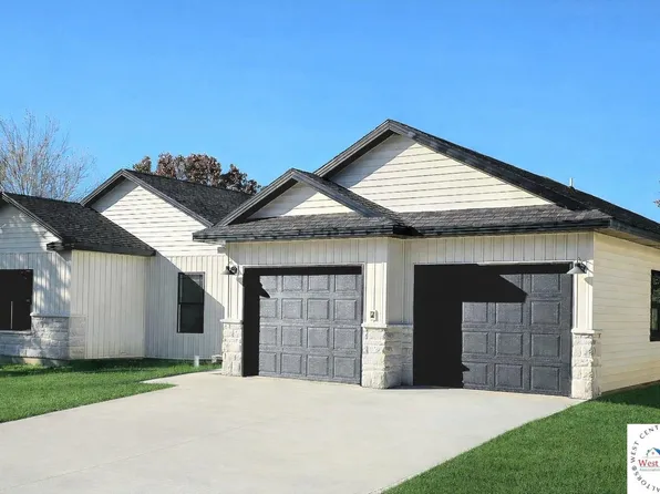 204 Sellman St, Warrensburg, MO 64093