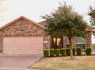 714 Saline Creek Dr, Glenn Heights, TX 75154