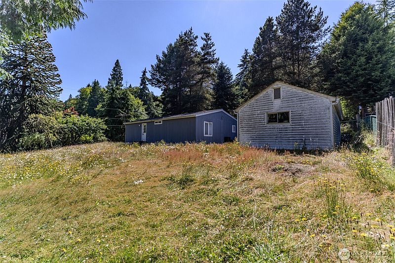 3rd image of 140 W Spruce Street