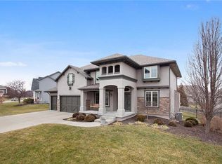 22416 W 59th St, Shawnee, KS 66226