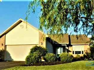 259 Haley Wood Dr, Findlay, OH 45840