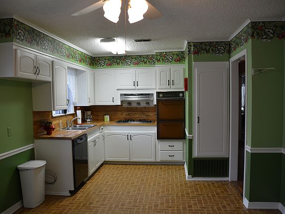 5th image of 3434 Fernwood Ln