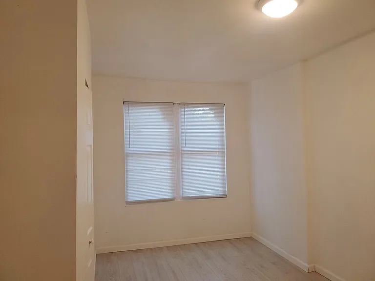 6040 Ogontz Ave — Photo 14