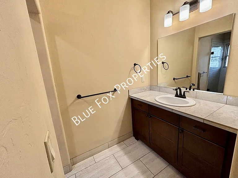605 S 4th Ave — Photo 15