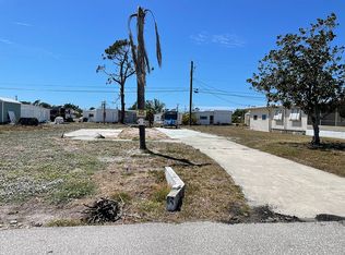 1420 Kingfisher Dr, Englewood, FL 34224