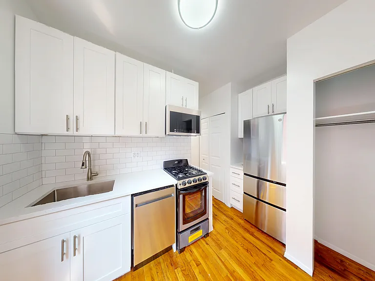 419 E 73rd St #6E — Photo 5