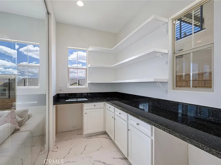 21204 Currant Ct — Photo 36